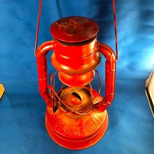 Dietz Lantern Co Vintage Kerosene Lantern